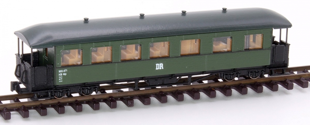 Coffin Lid Coach, split window, green