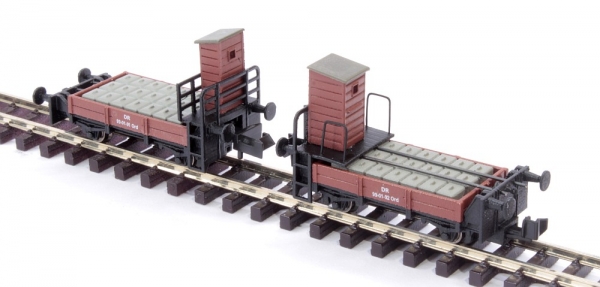intermediate car, set of 2 cars