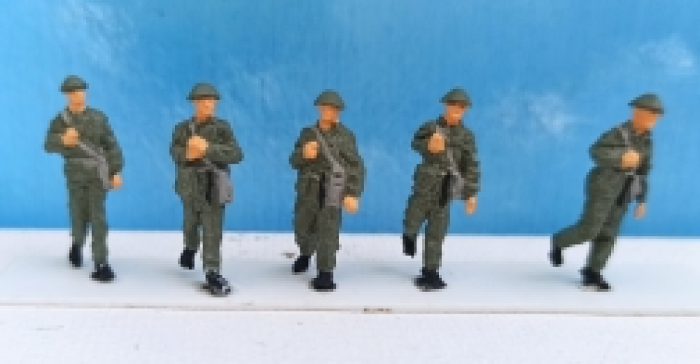 NVA 5 marching soldiers -00-