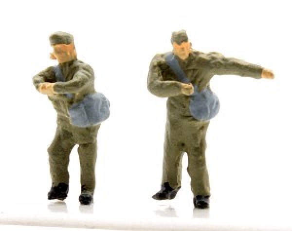 2 soldiers for waggon -TT-