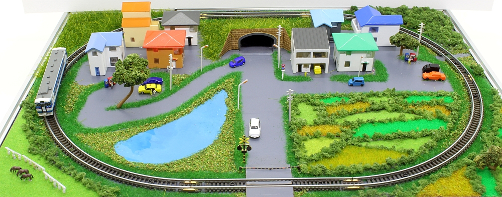 Mini- Kofferanlage mit Triebwagen